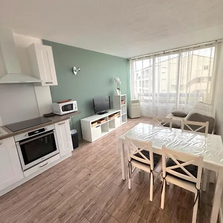 Cap D'agde Ideal Pour 2 Personnes, A 2 Minutes A Pied Du Port Appartement *