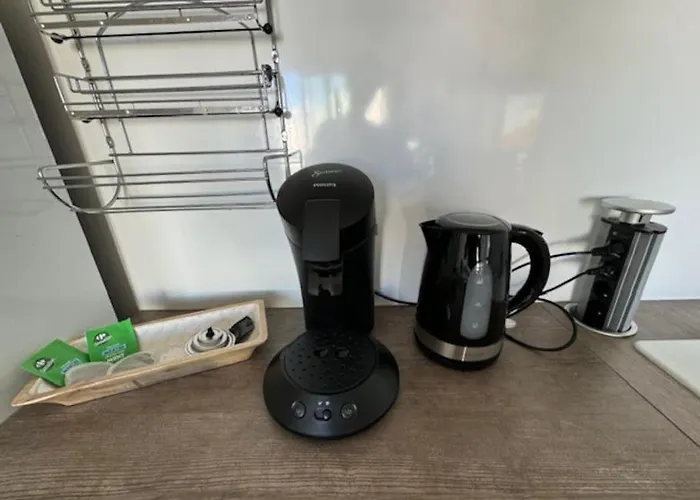 Appartement Cap D'agde Ideal Pour 2 Personnes, A 2 Minutes A Pied Du Port